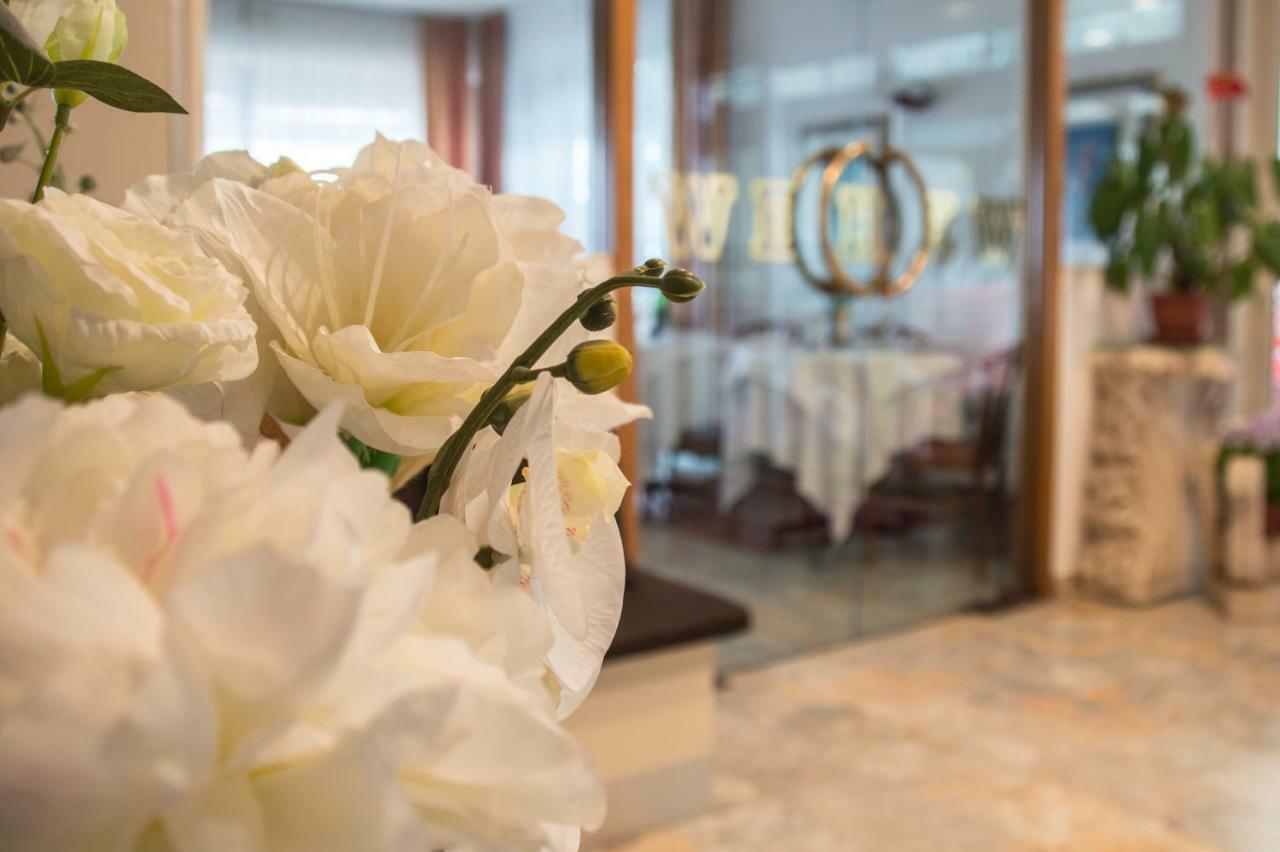 Hotel West End Alassio Zewnętrze zdjęcie