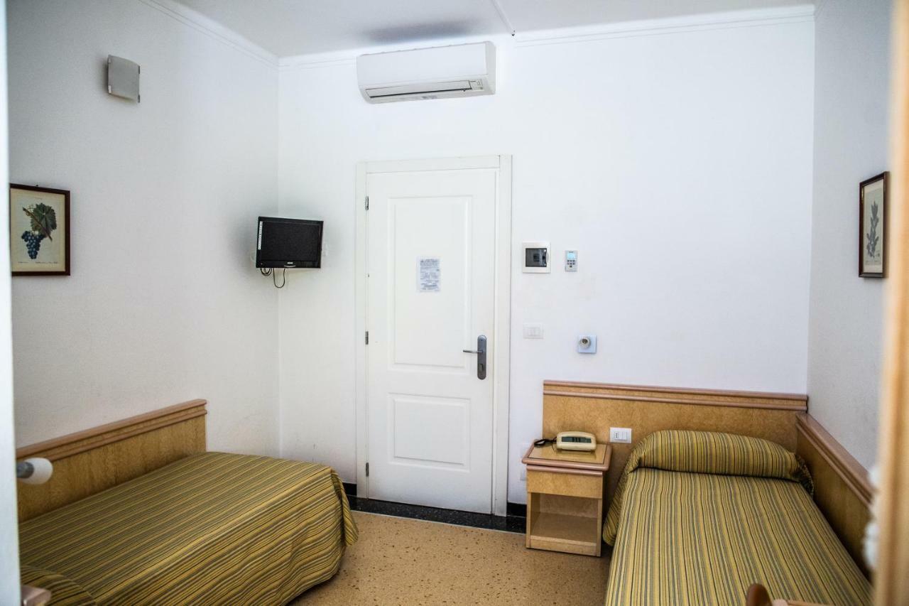 Hotel West End Alassio Zewnętrze zdjęcie